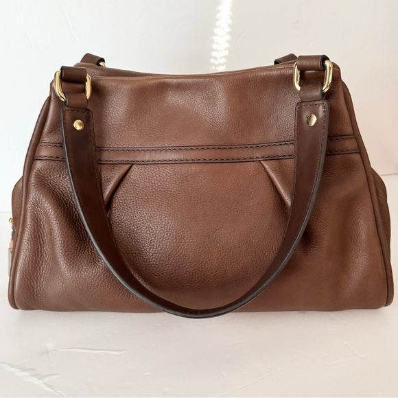 UGG Classic Triple Pocket Satchel Auburn Leather - Picture 3 of 16